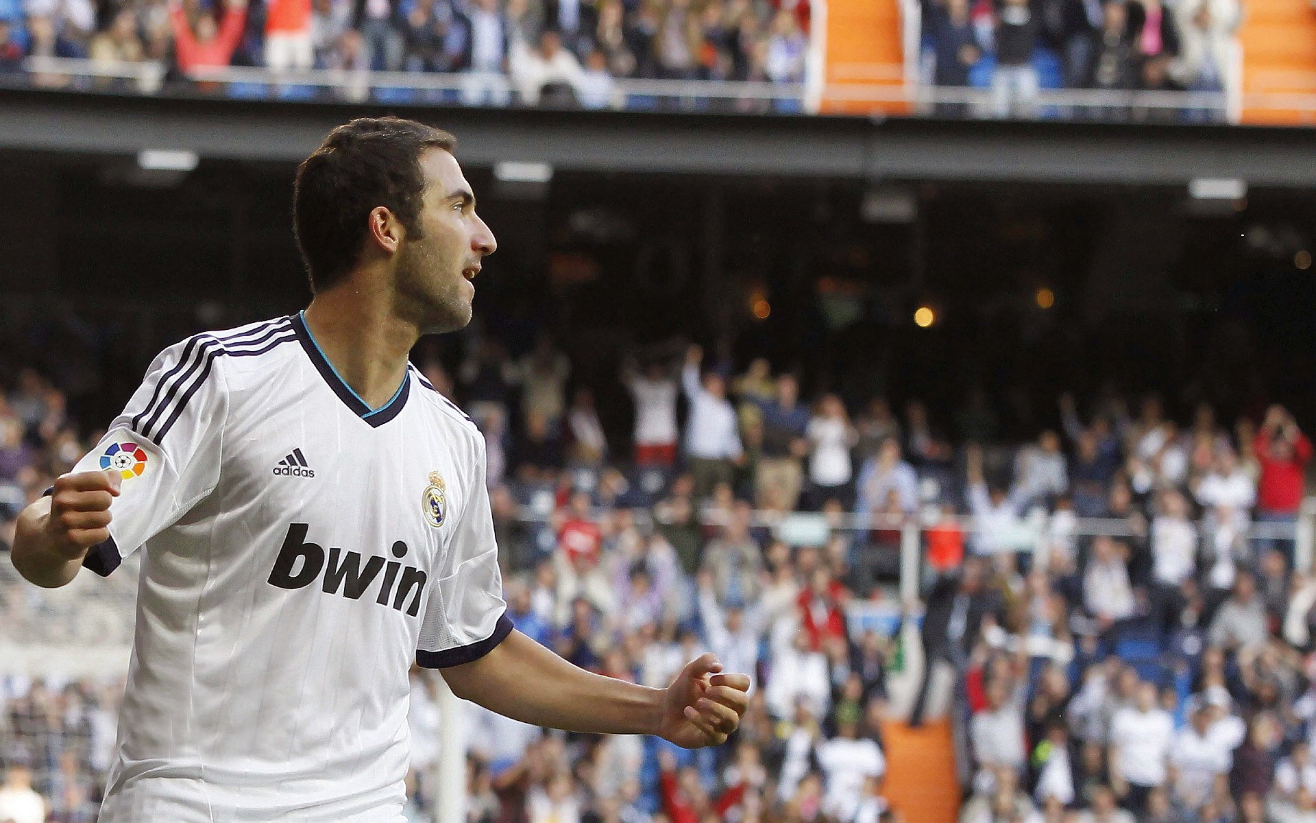 阿尔梅里亚主场被绝杀，陷入西甲保级的危机，西乙阿尔梅里亚主帅