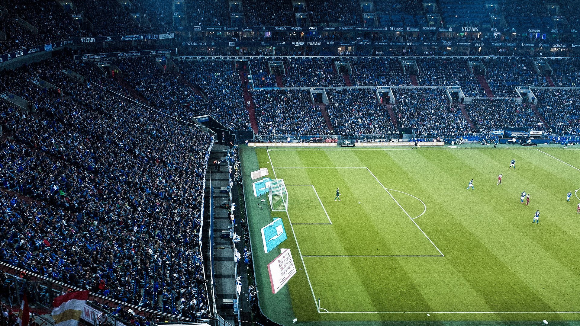 爱游戏官网-欧冠“荣耀之巅”：冠军是如何炼成的？，荣耀冠军玩什么球队比较好